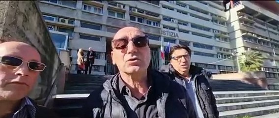 Cosenza, i lavoratori di VIlla Sorriso ricevuti dalla giudice Savaglio dopo la protesta