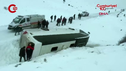Sivas'ta yolcu otobüsü kaza yaptı... Çok sayıda yaralı var!
