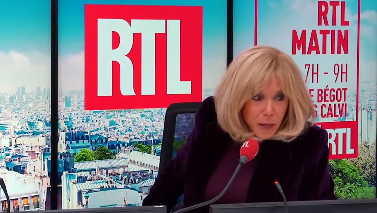 Brigitte Macron: "Ca m'agace quand on dit que je manipule le président ! Eux ça les amuse de dire ça, moi ça m agace" - Regardez