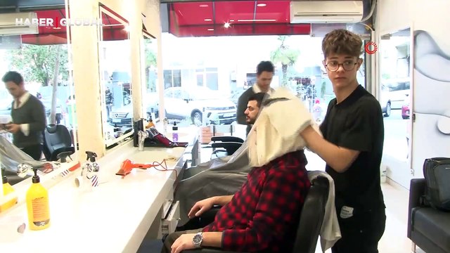 İstanbul'da berberlerde şaşırtan fiyatlar: Bazı semtlerde 500 lirayı gördü!