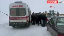 Sivas'a 45 kilometre uzaklıkta bir köy yakınlarında otobüs kazası: Çok sayıda yaralı var