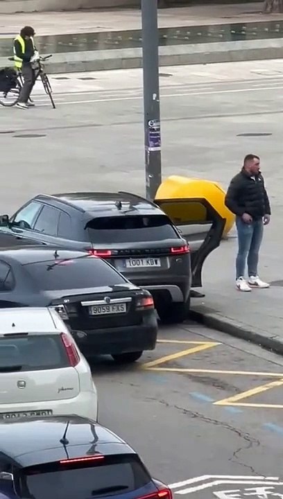 Cuatro detenidos en Burgos por 'secuestrar' a un hombre en pleno centro.