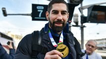 Retour des Bleus, champions d'Europe de handball : « Je ne lâche plus ma médaille ! »