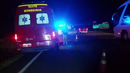 Suspeita de fratura: Jovem motociclista é socorrido após acidente na BR-277