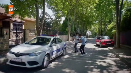 295. Huerfanas (Kirgin Cicekler), en español