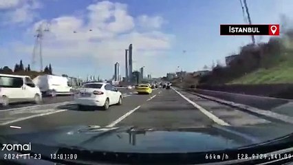 İstanbul'da motosikletli önce kırdı sonra kaza yaptı