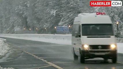 Bolu Dağı'nda Kar Yağışı Ulaşımı Etkiledi
