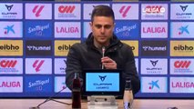 La imagen es penosa: la rueda de prensa tras el Eibar - Mirandés... ¡sin ningún periodista!