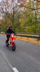 Easy ❤️ #supermoto #wheelie