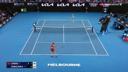 3 doubles fautes dans le même jeu : l'enfer de Zheng au service