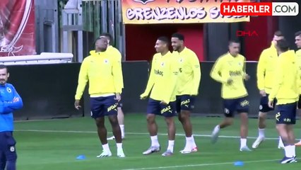 Fenerbahçe'de ayrılık rüzgarları esiyor! İsmail Kartal, Joshua King'in de biletini kesti