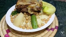 بربوشة شاوية بيضاكسكس شاويⵣ بمرق أبيض Couscous au sauce blanche