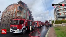 Kocaeli'de dubleks daire alev alev yandı, bina tahliye edildi