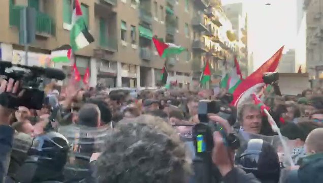 Giornata Memoria, manifestazioni pro Palestina in tutta Italia. Scontri a Milano - Video