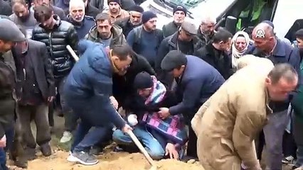 Otobüs kazasında hayatını kaybeden kadın toprağa verildi