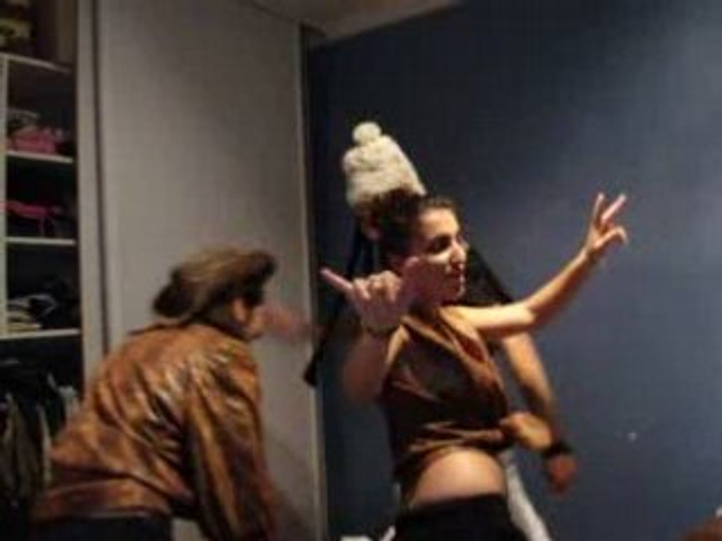 folles feat wyclef