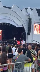 Festival de Verão:  TZ da Coronel surpreende Cabelinho durante show