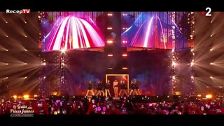LISA from Blackpink performs her biggest hits! - The Yellow Coins Gala