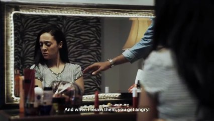 فيلم قصير - فوق الركبة