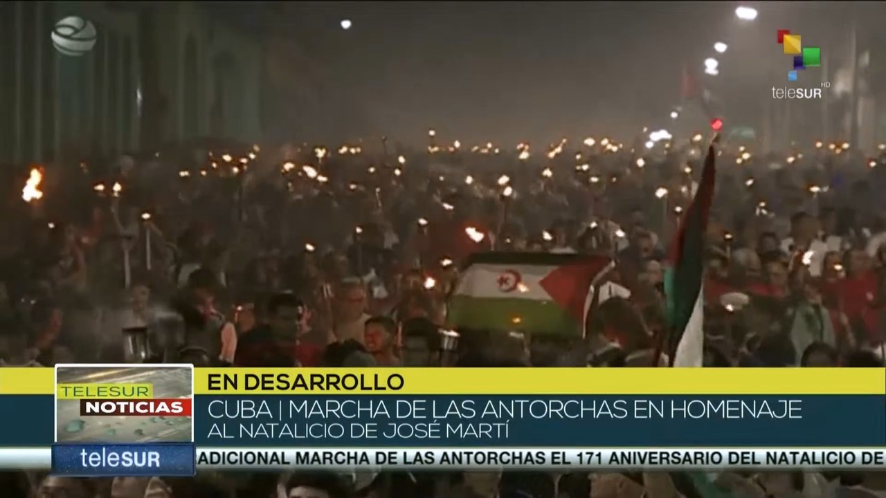 Cuba conmemora aniversario 171 del natalicio de José Martí con reedición de la Marcha de las Antorchas