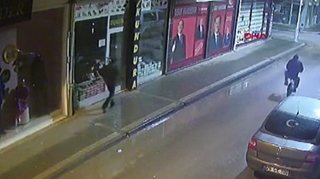 Ankara'da Yeniden Refah Partili adayın seçim bürosuna saldırı