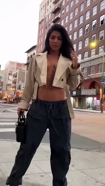 Female CrossFit Athlete  _motivation _fitnessfitgirls _fitnessmotivation _bikini _fitfemale