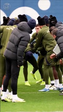 PSG: Manuel Ugarte malmène Nuno Mendes pendant l’entraînement et surprend les fans