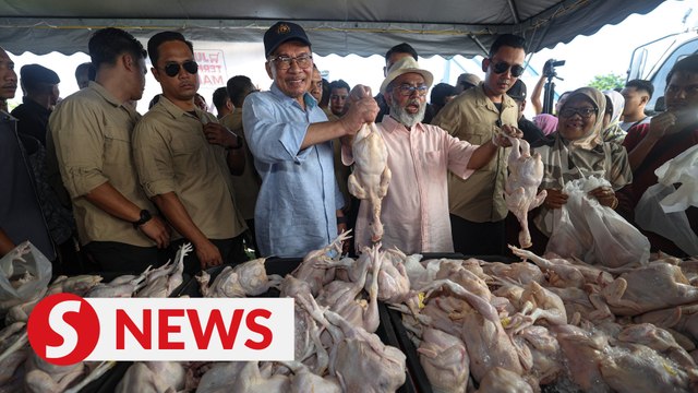 Agro Madani, Rahmah Sales bazaars to be held more often, says Anwar