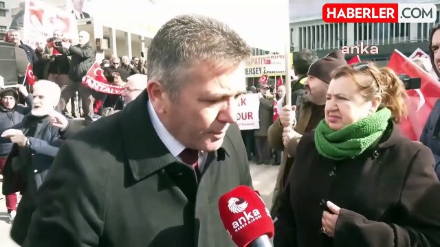 Geçinemeyen Emekli Astsubaylar Öfkeli. Emekli Astsubay Hüseyin Tunç: Bizi Dağlarda Teröristler Öldüremedi Ama Açlık Öldürecek. Yeter, Sıkıldık