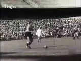 Uruguay (Campeón del mundo) 0 Vs Real Madrid (campeón Liga Española) 2 - Resumen (30/05/1954)
