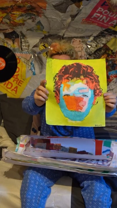 Je vous montre mes dessins de maternelle !