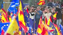 Miles de personas llenan la Plaza de España en Madrid para protestar contra la amnistía