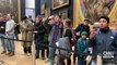 İklim aktivistleri Louvre Müzesi'ndeki Mona Lisa tablosuna çorba attı