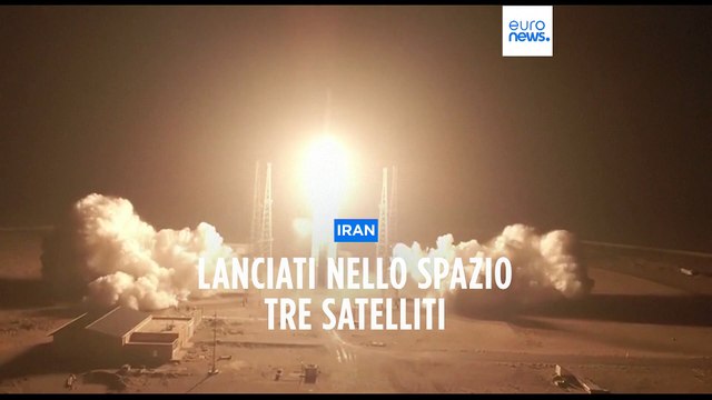 Spazio, l'Iran lancia un razzo con tre satelliti: timori per uso militare