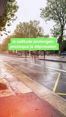 Ne laissez jamais une personne dans la solitude