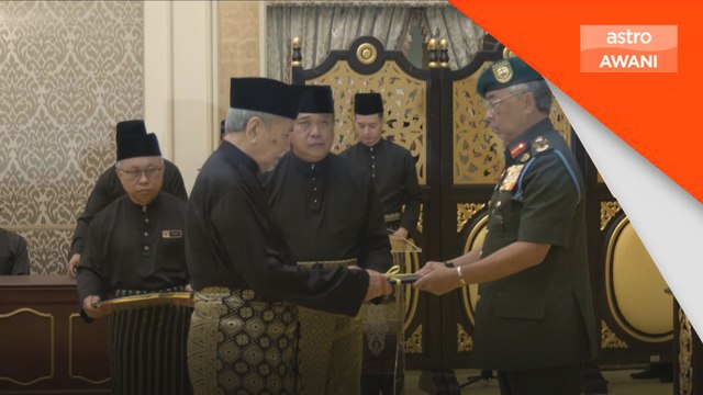 Wan Junaidi angkat sumpah Yang Dipertua Negeri Sarawak yang baharu