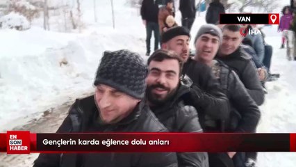 Van'da gençlerin kızak ile eğlenceli anları