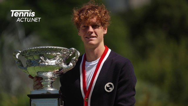 Open d'Australie 2024 - Jannik Sinner, le jour d'après et avec son premier trophée en Grand Chelem : C'est bien tout ce qui m'arrive....