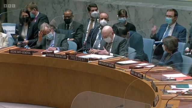 Watch moment vibrating phones alert UN to Russia’s invasion of Ukraine