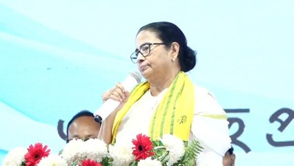 আজ 210 টা রাজবংশী School কে রাজ্য সরকারি স্বীকৃতি দিয়ে গেলাম: Mamata Banerjee | Oneindia Bengali