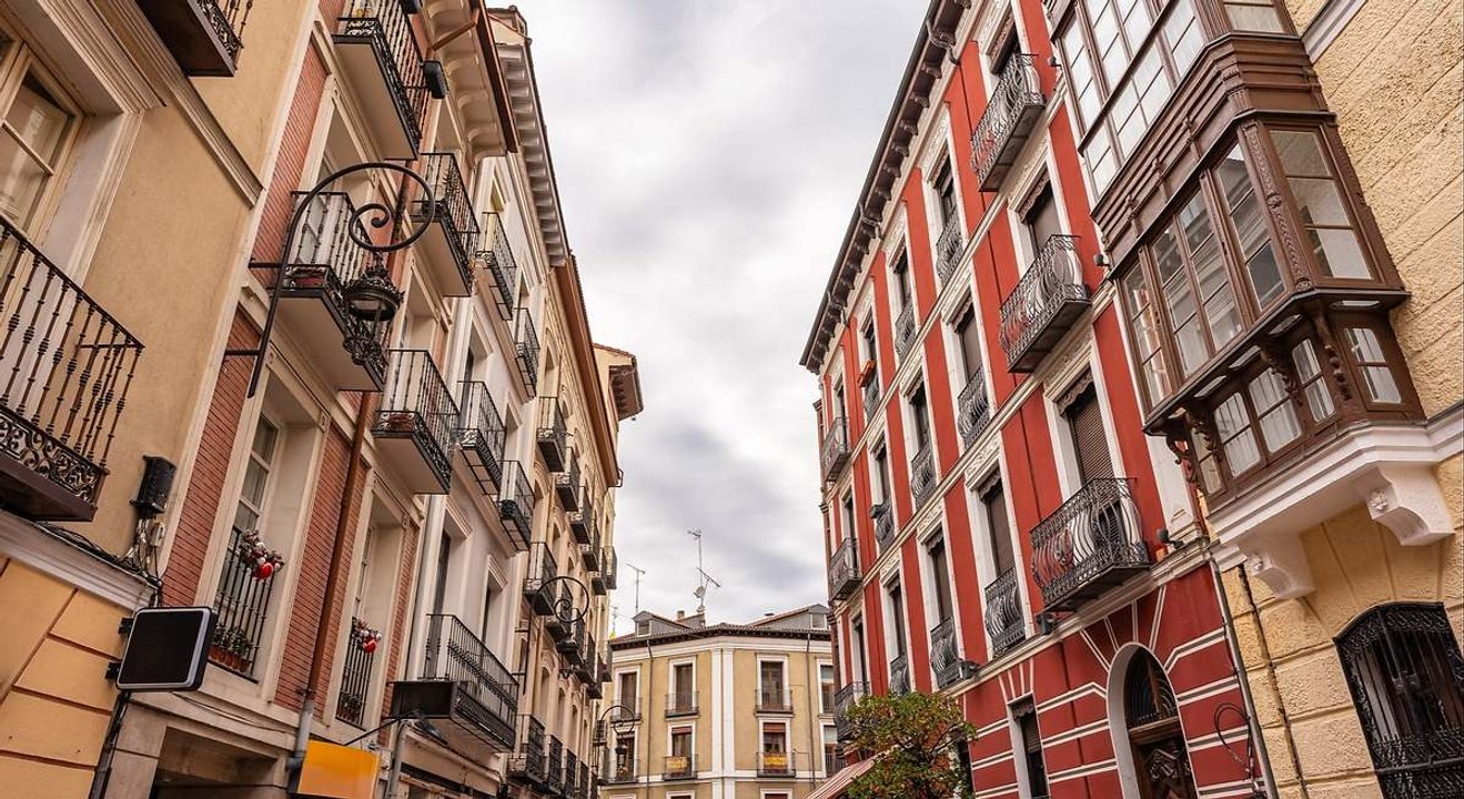 Invertir en vivienda para alquilar: estas son las ciudades más y menos rentables