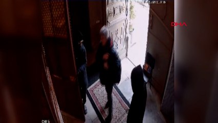Saldırganların kiliseye giriş anları ve otomobildeki görüntüleri ortaya çıktı