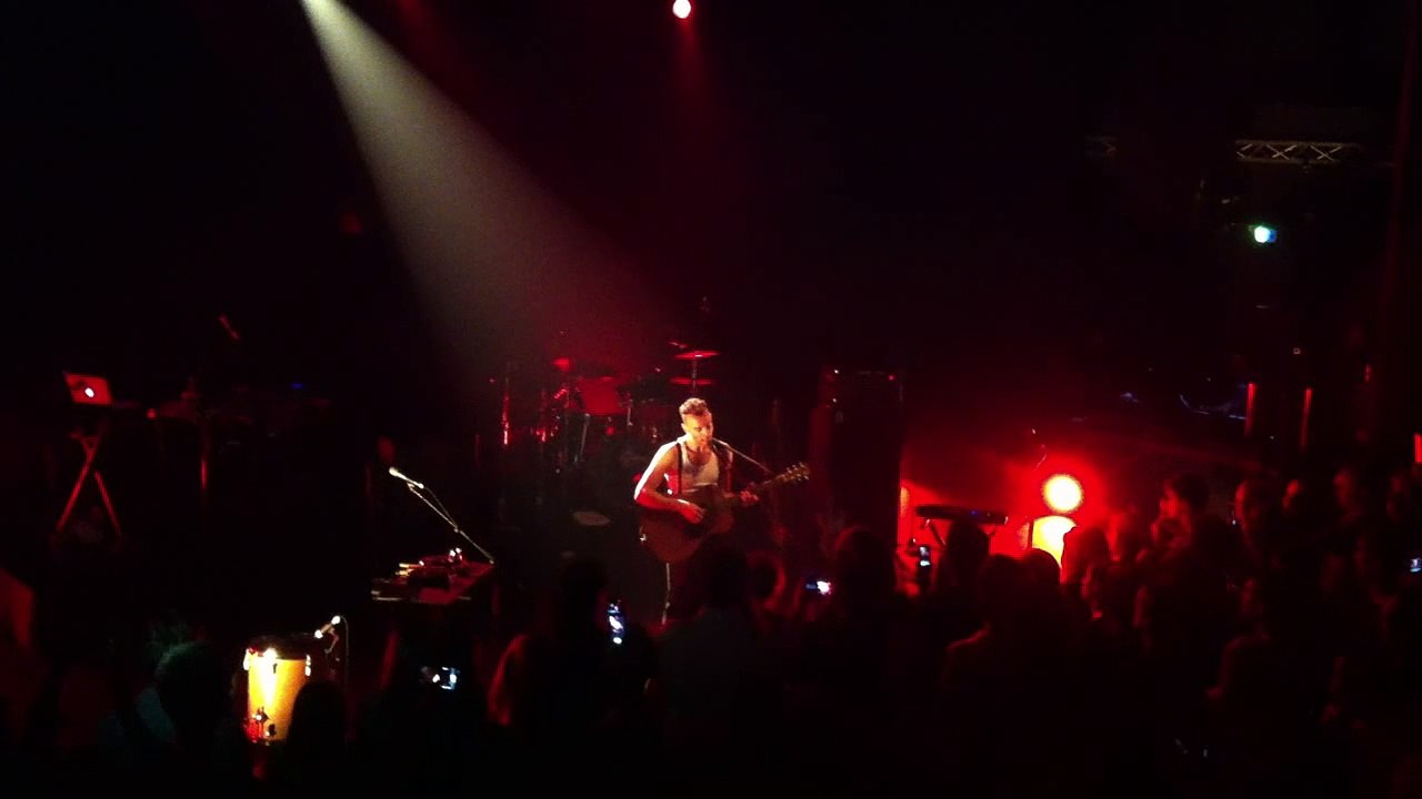 Coldplay - "In My Place" (Nice France 2012 !!)