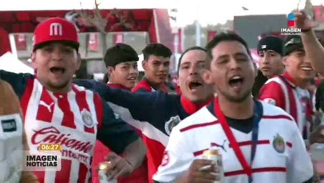 Aficionados reaccionaron al regreso de Chicharito a Chivas
