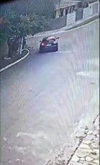 Empresário atira contra o carro de Katia Born