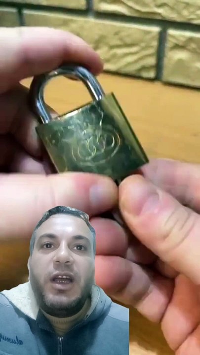 فتح القفل بدون مفتاح