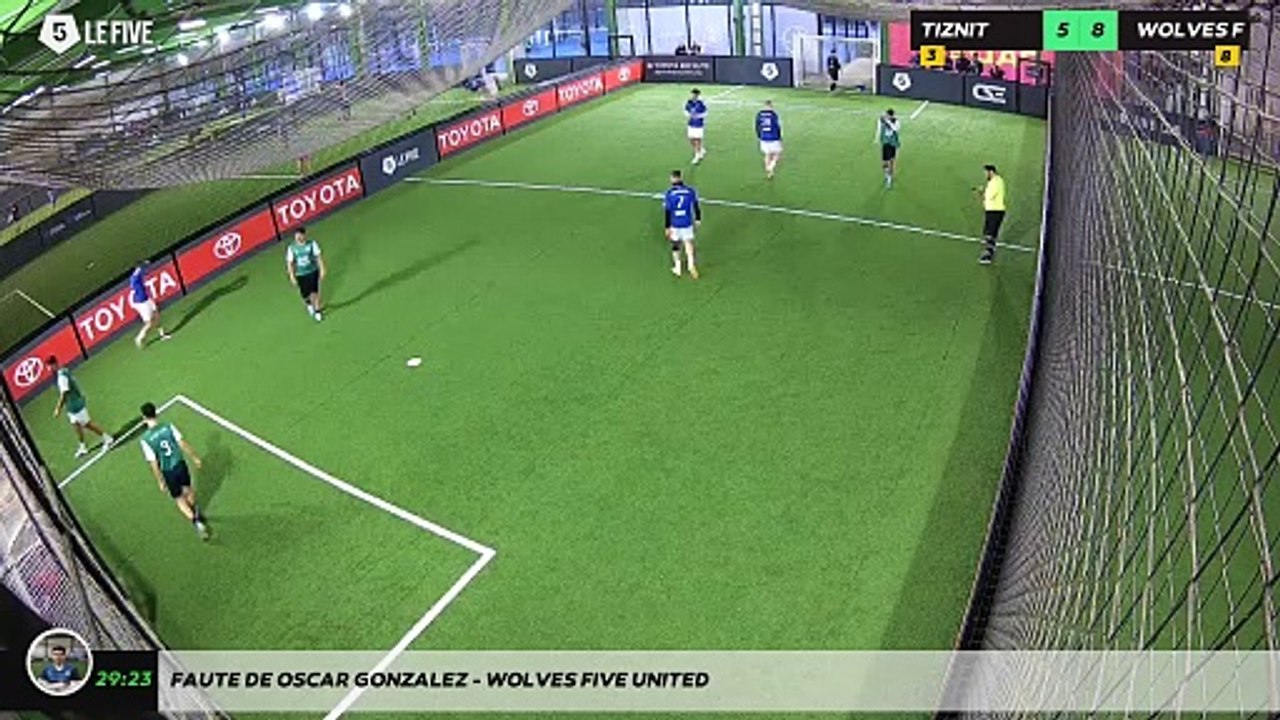 Faute de OSCAR GONZALEZ - WOLVES FIVE UNITED