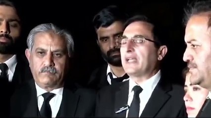 گوہر علی خان کا حلق خشک اور نادیہ خٹک نے رو پڑی | Barrister Gohar Ali Khan conversation outside Adiala Jail in a state of great distress... Begged the Chief Justice... Gohar Ali Khan throat was dry and Nadia Khattak started crying... What is going on