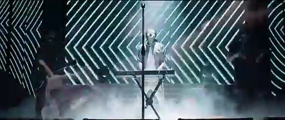 مهدی احمدوند - اجرای زنده ی آهنگ اگه بارون بباره