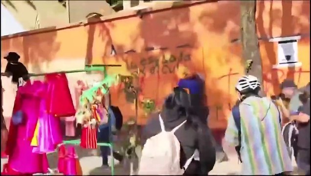 Activistas protestan en la Plaza México por el regreso de las corridas de toros. Paola Barquet, 29 de enero 2024